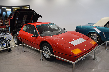 Ferrari 512